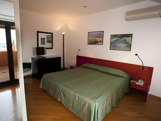 Bedroom 5, Hotel Europa Taranto, Taranto