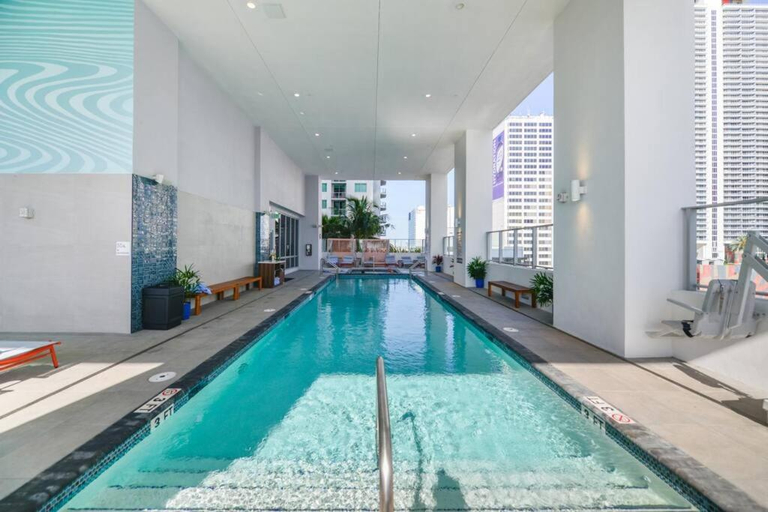 Sport & Beauty, Wonderful Studio Apartment with Great Views and Pool, Miami-Dade