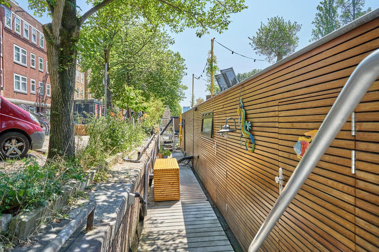 Others 5, The Amsterdam Houseboat Family - de Pijp, Amsterdam
