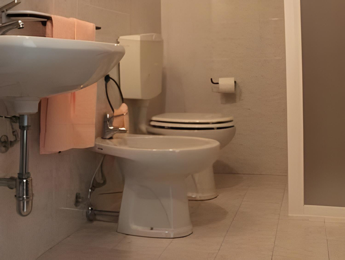 Bathroom 3, Hotel Il Nibbio, Como