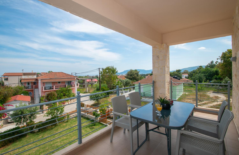 4, Liri's Apartments, Ionian Islands