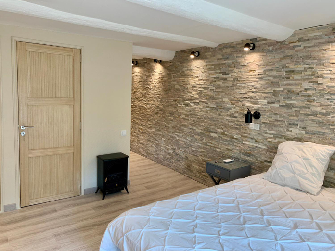 Bedroom 12