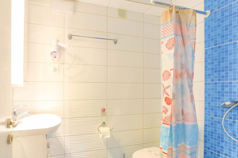 Bathroom 4, Villa Regina: Above Agni, superb views and pool, Ionian Islands