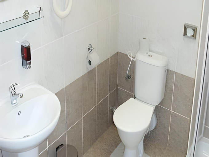 Bathroom 5, COLORFACTORY SPA Hotel, Praha 7