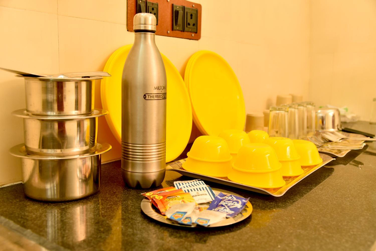 Food & Drinks 5, Sree Devi Niwas, Chennai