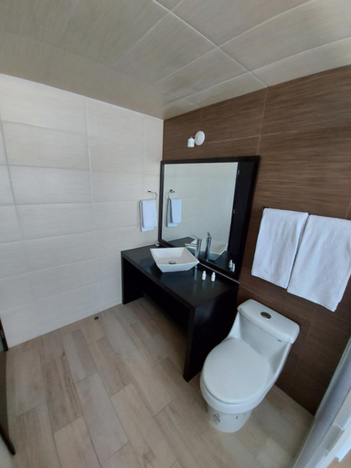Bathroom 3, Hotel La Estancia Zacatlan, Chignahuapan