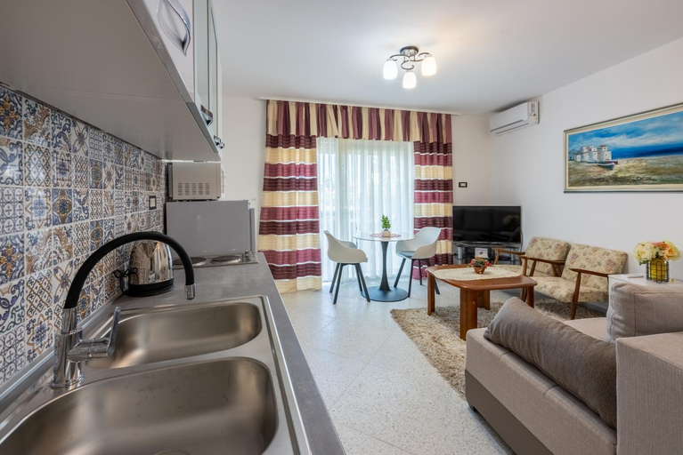 Others 2, Villa Lucia 2, Crikvenica