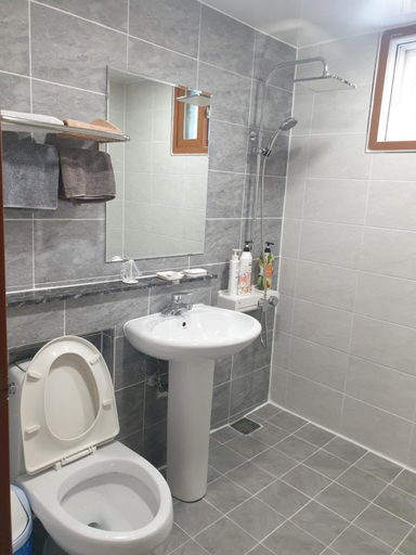 Bathroom, LaHoya Pension, Chuncheon