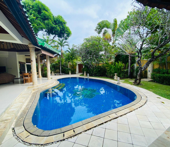 Swimming Pool 9