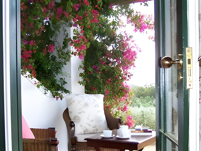 Others 3, Galenia Estate, Cape Winelands
