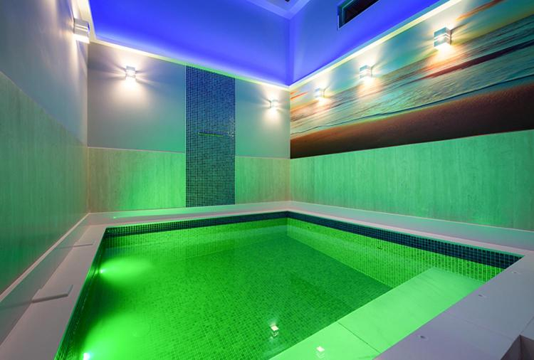 Sport & Beauty 3, Azure Motel (adults only), Registro