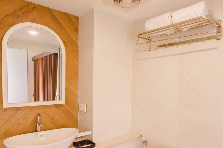 Bathroom 4