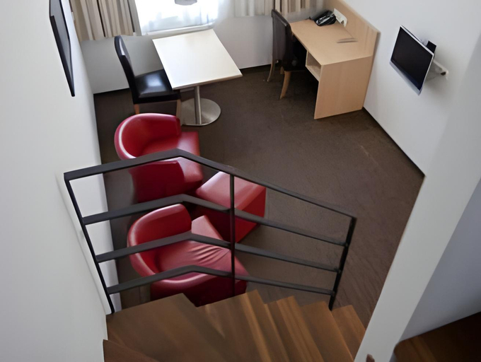 Others 3, Apart2stay, Luxembourg