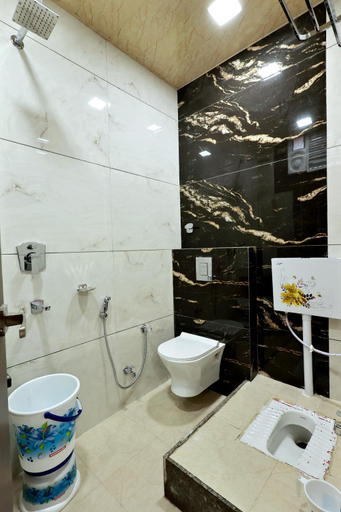 Bathroom 3, HOTEL ROYAL SUITES, Ajmer