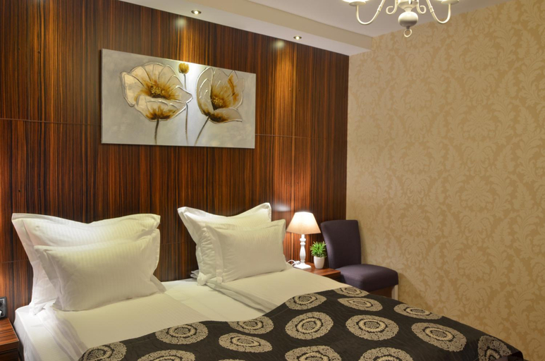 Bedroom 14