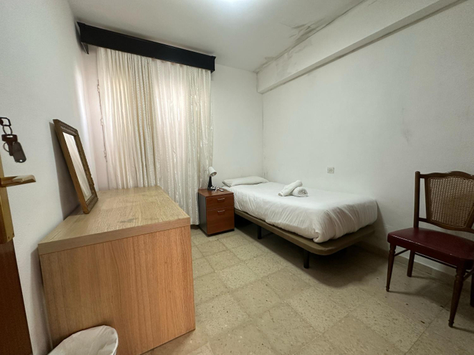 Bedroom 1, Habitacion Individual en la Victoria, Málaga