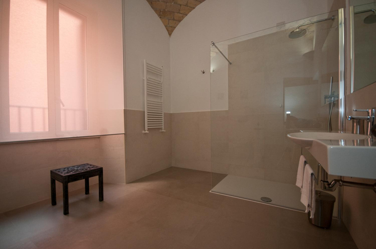 Others 4, B&B La finestra sul Colosseo, Roma