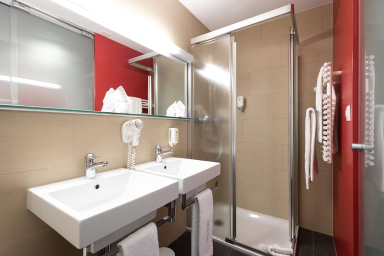 Bathroom 12