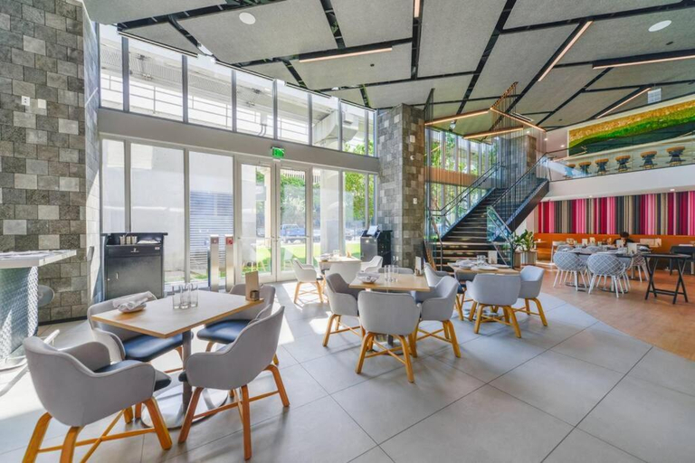 Food & Drinks 4, Wonderful Studio Apartment with Great Views and Pool, Miami-Dade