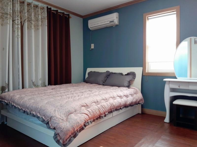 3, Taean(Anmyeondo) Olive Pension, Taean