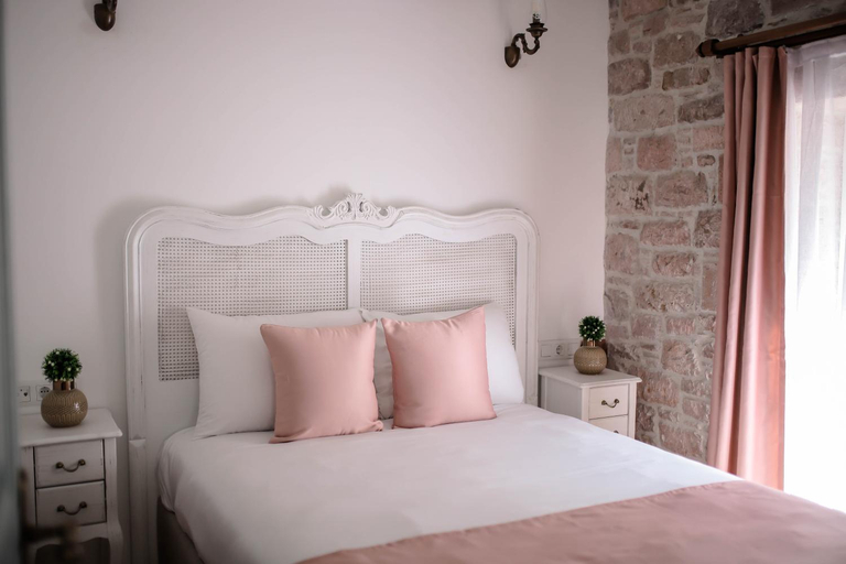 Bedroom 3, Ali Barıs Pansiyon, Ayvalık