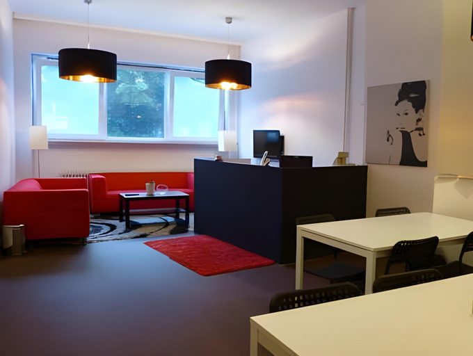 Others 3, The Hostel, Hamburg