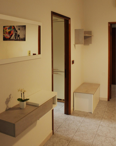 Others 3, Casa Elvira, Modena