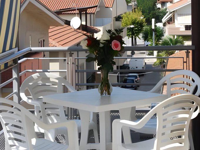 Food & Drinks, Residence Helene, Teramo