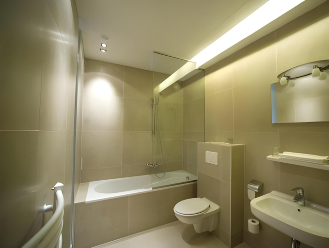 Bathroom 3, Amrâth Hotel Bigarré Maastricht, Maastricht