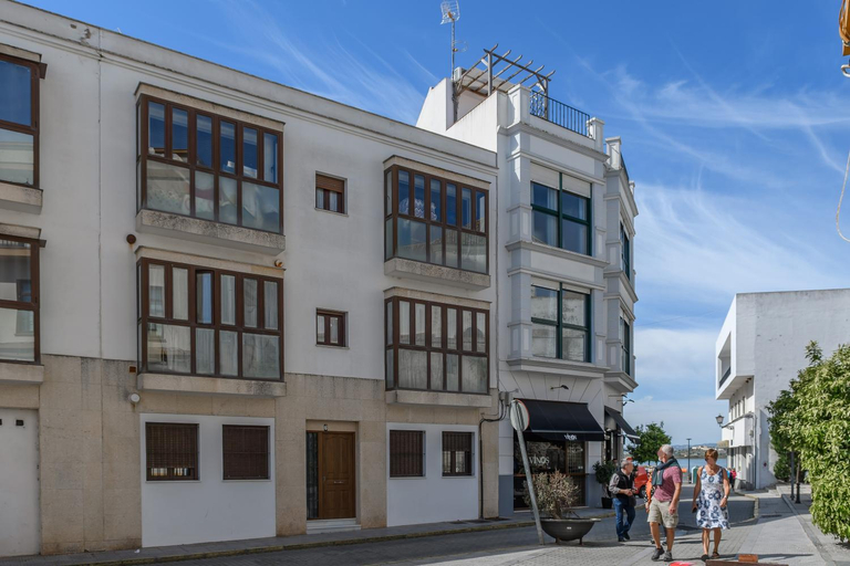 Exterior 14