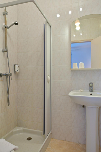 Bathroom 3, Hotel Des Roches, Corse-du-Sud