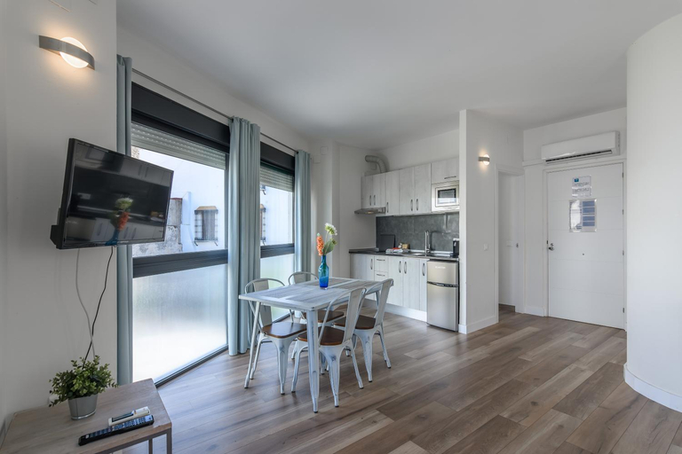 Dining Room 10