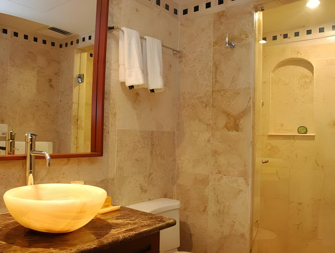 Bathroom 5, Maya Villa Condo Hotel, Cozumel