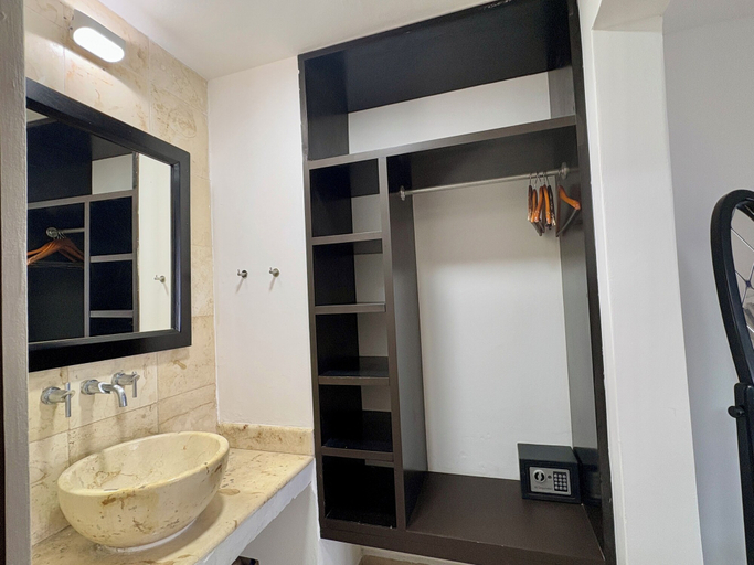 Bathroom 3, Hotel Aria Quinta Avenida, Cozumel