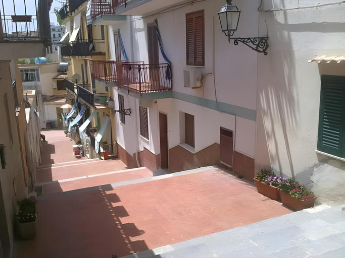 Others 5, La Caletta, Palermo