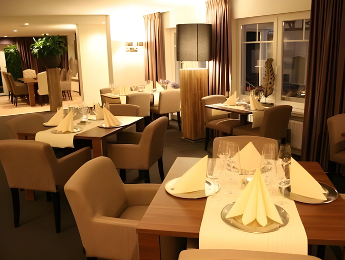Food & Drinks 5, Auswärts - Dein Hotel, Hochsauerlandkreis