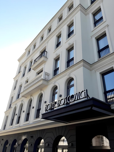 Exterior & Views 2, Boscovich Boutique Hotel