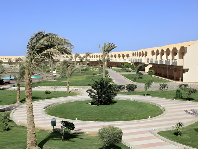 Exterior & Views 1, The Three Corners Sea Beach Resort, Al-Qusayr