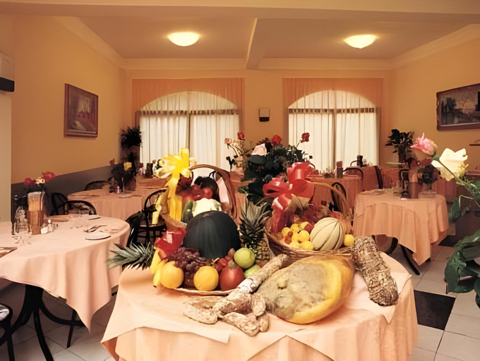 Food & Drinks 5, Hotel Elite, Parma