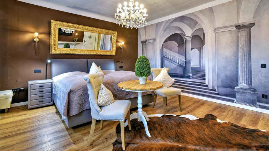 Bedroom 2, Boutique Hotel POST ANDECHS, Starnberg