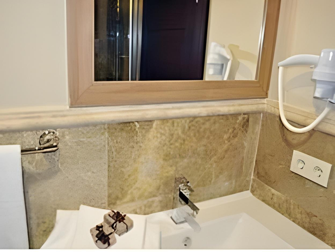 Bathroom 3, KADIKOY PARK SUITES., Kadıköy