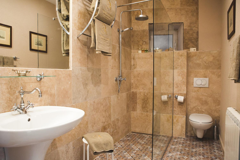 Bathroom 5, Palazzo Radomiri Hotel