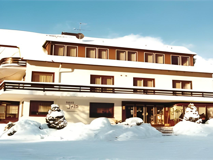 Exterior view 4, Haus Iris, Regen