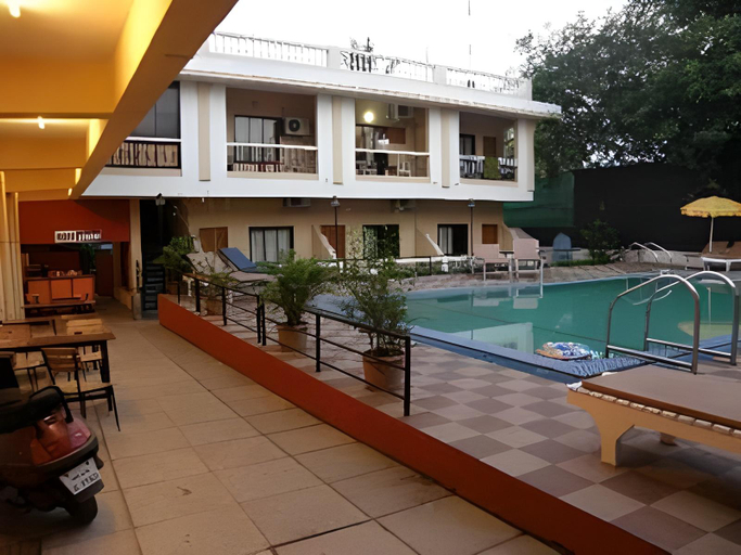 Sport & Beauty 2, Villa Candolim, North Goa
