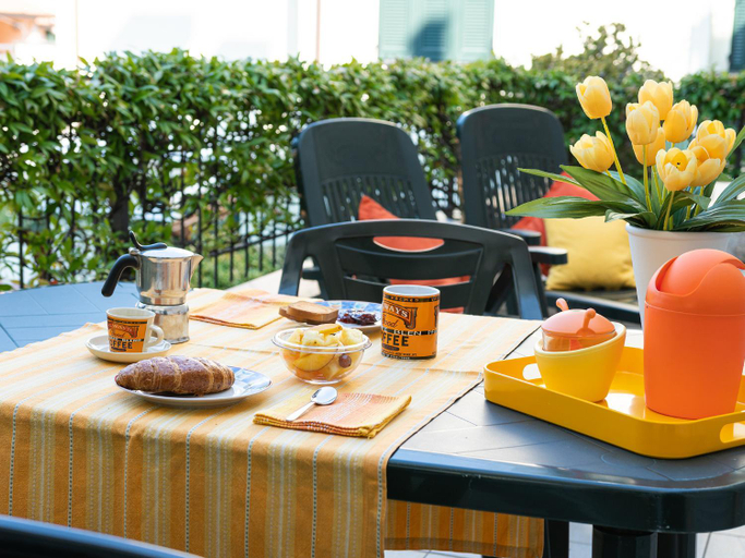Food & Drinks 2, Terrazza del Gelsomino with terrace and open view, Savona