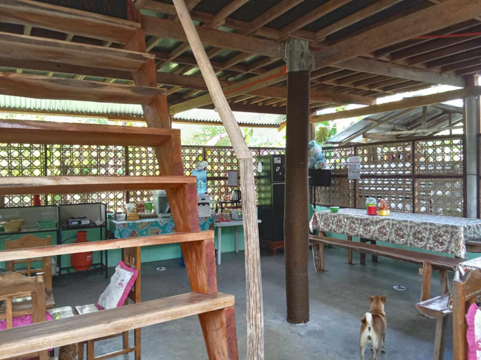 Food & Drinks 3, LHOYJEAN Garden Hostel, Batuan