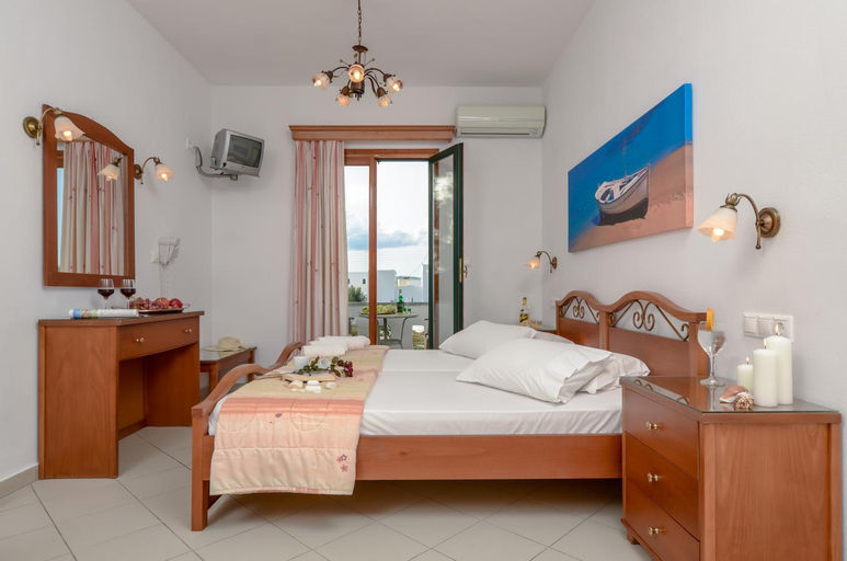 5, Dolphin Studios, South Aegean