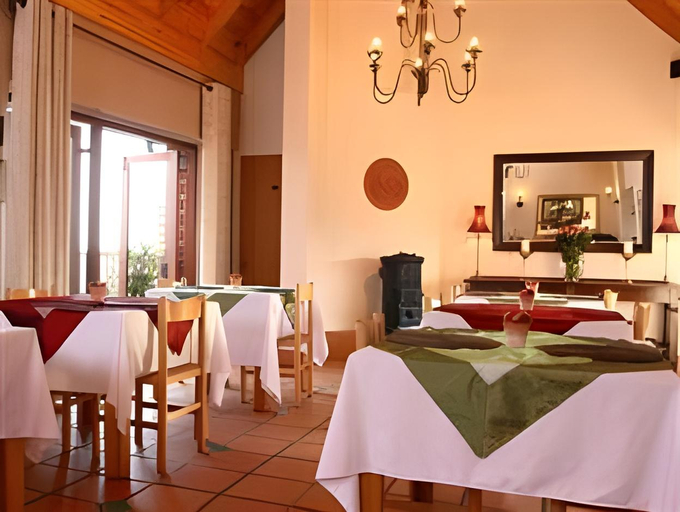 Food & Drinks 4, Dolphin Dunes Guest House, Eden