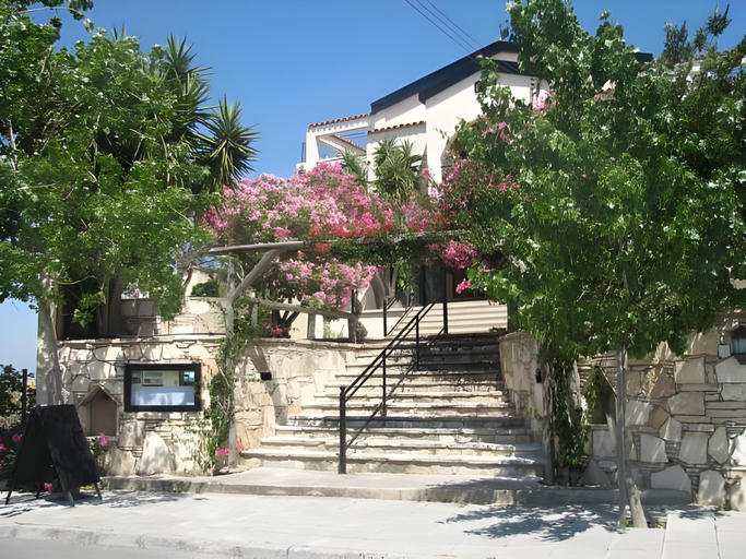 Exterior & Views 1, Hill View Hotel Apartments
