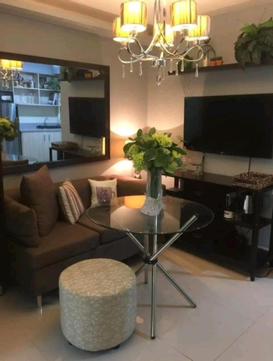 Others 5, Gorgeous 2BR Condo unit with free WiFi, Imus